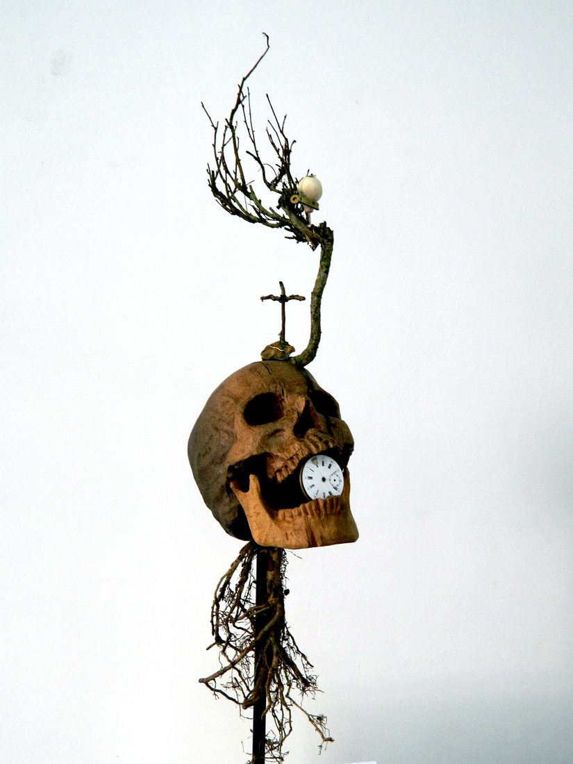Getting Closer, Wood work by Joachim Seitfudem
